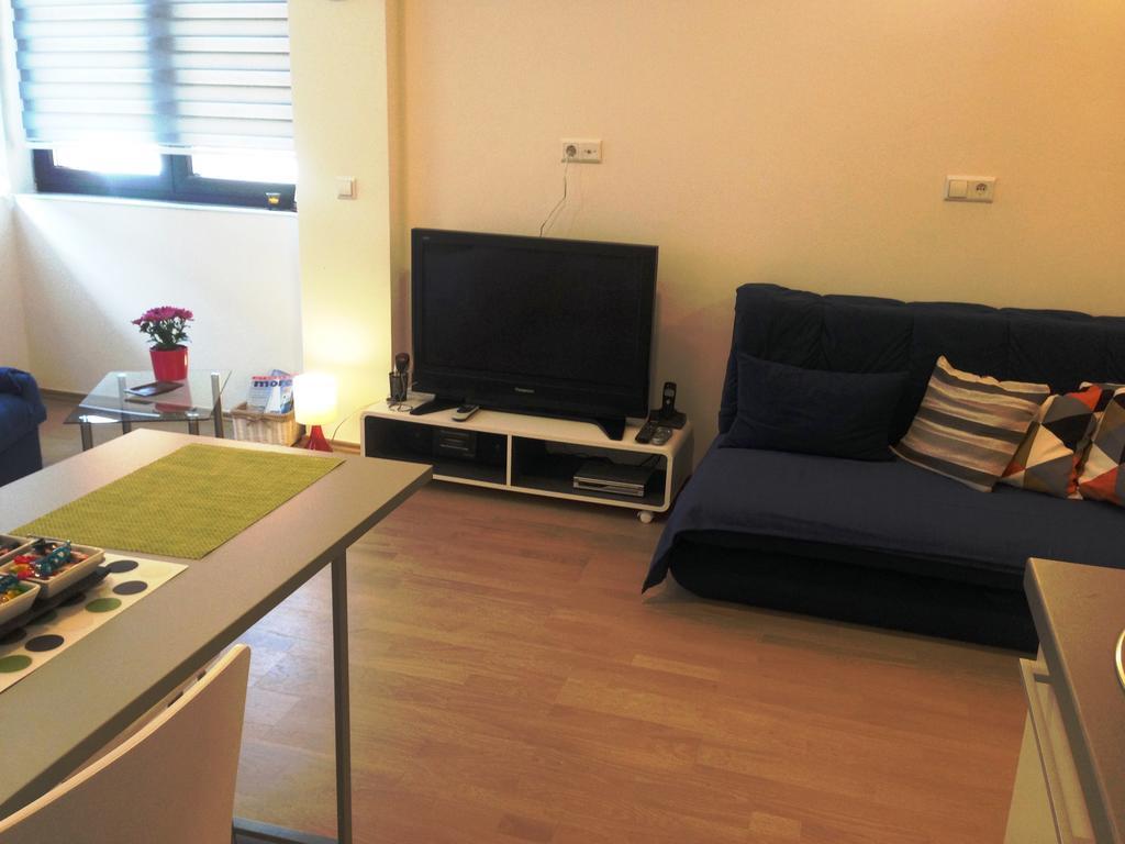 Dea'S Studio Apartment SJJ Zimmer foto