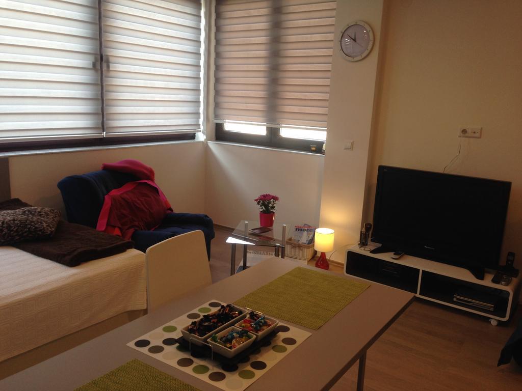 Dea'S Studio Apartment SJJ Zimmer foto